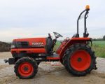 Kubota L3300 traktorius